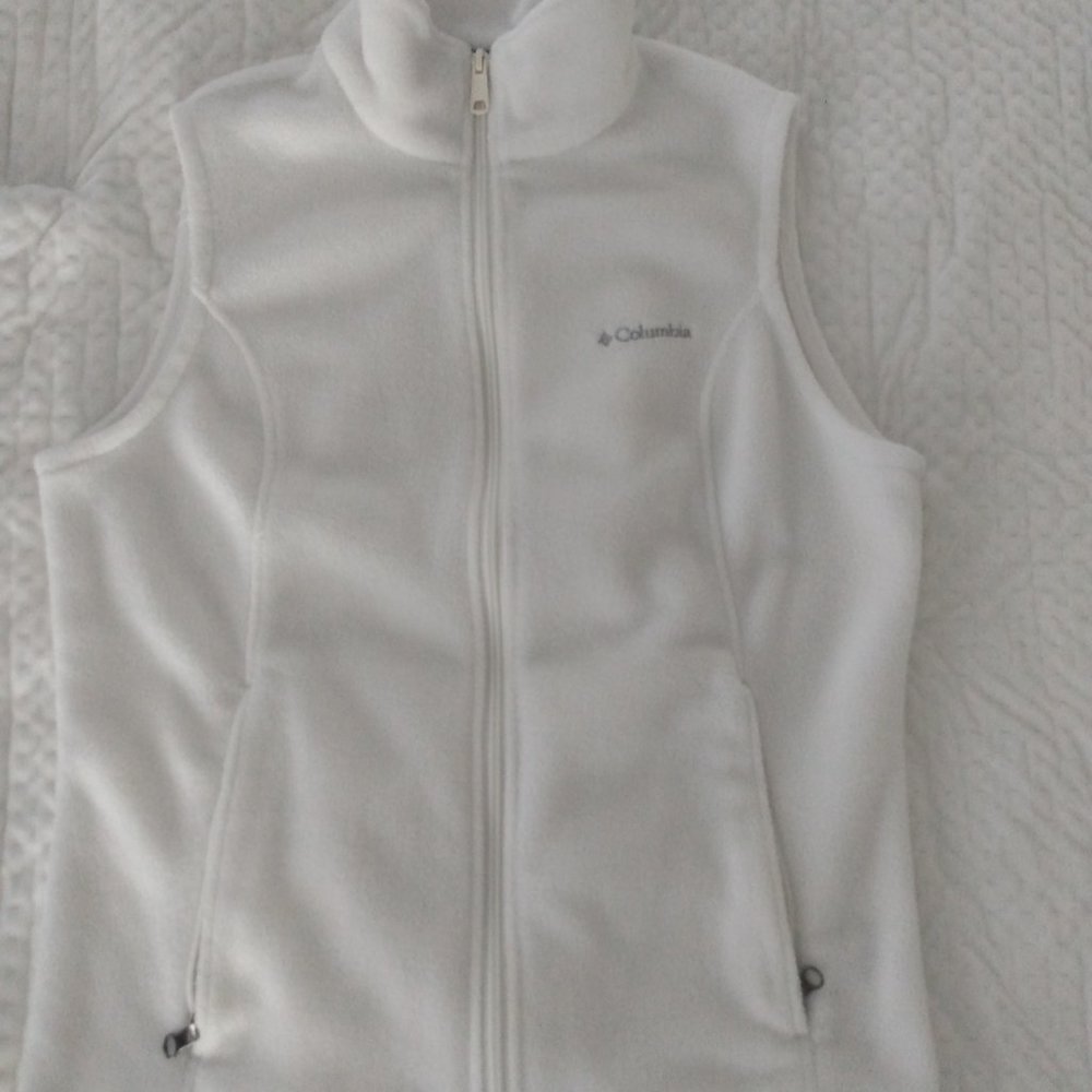Columbia vest